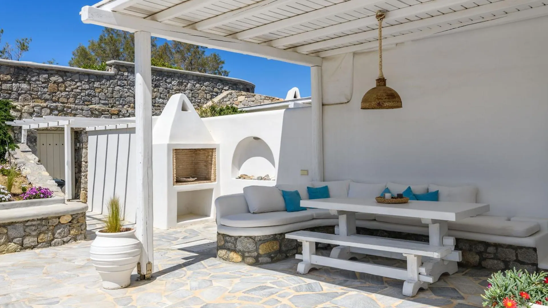 Lunar Villa Glastros  بيت للعطل